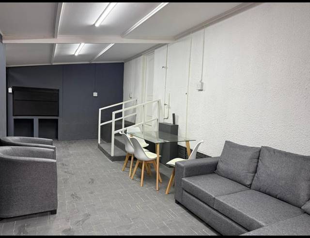 5 BEDROOM HOUSE FOR SALE IN BOSTON